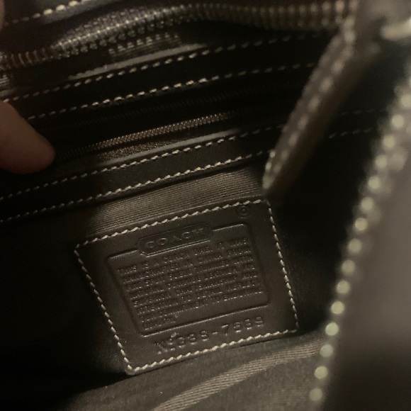 Coach Hampton brown leather and suede baguette bag - Picture 10 of 14